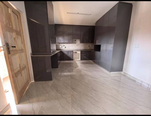 2 BEDROOM PROPERTY TO RENT IN OVERPORT